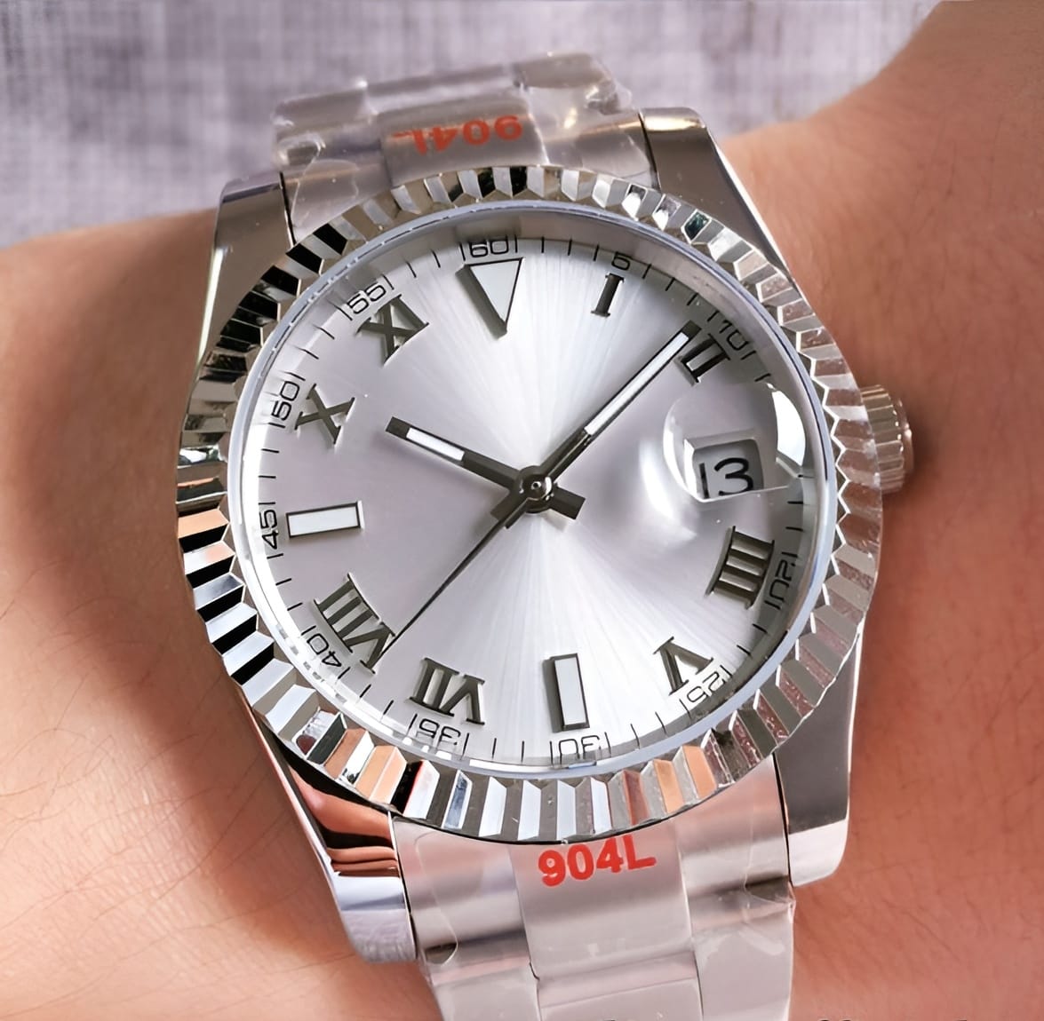 Classic Watch Date Men's Mechanical Watch Japan Automatic Movement Movement Sapphire Glass Waterproof Clock